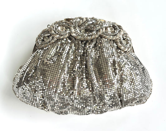 THE ALESSANDRA CLUTCH