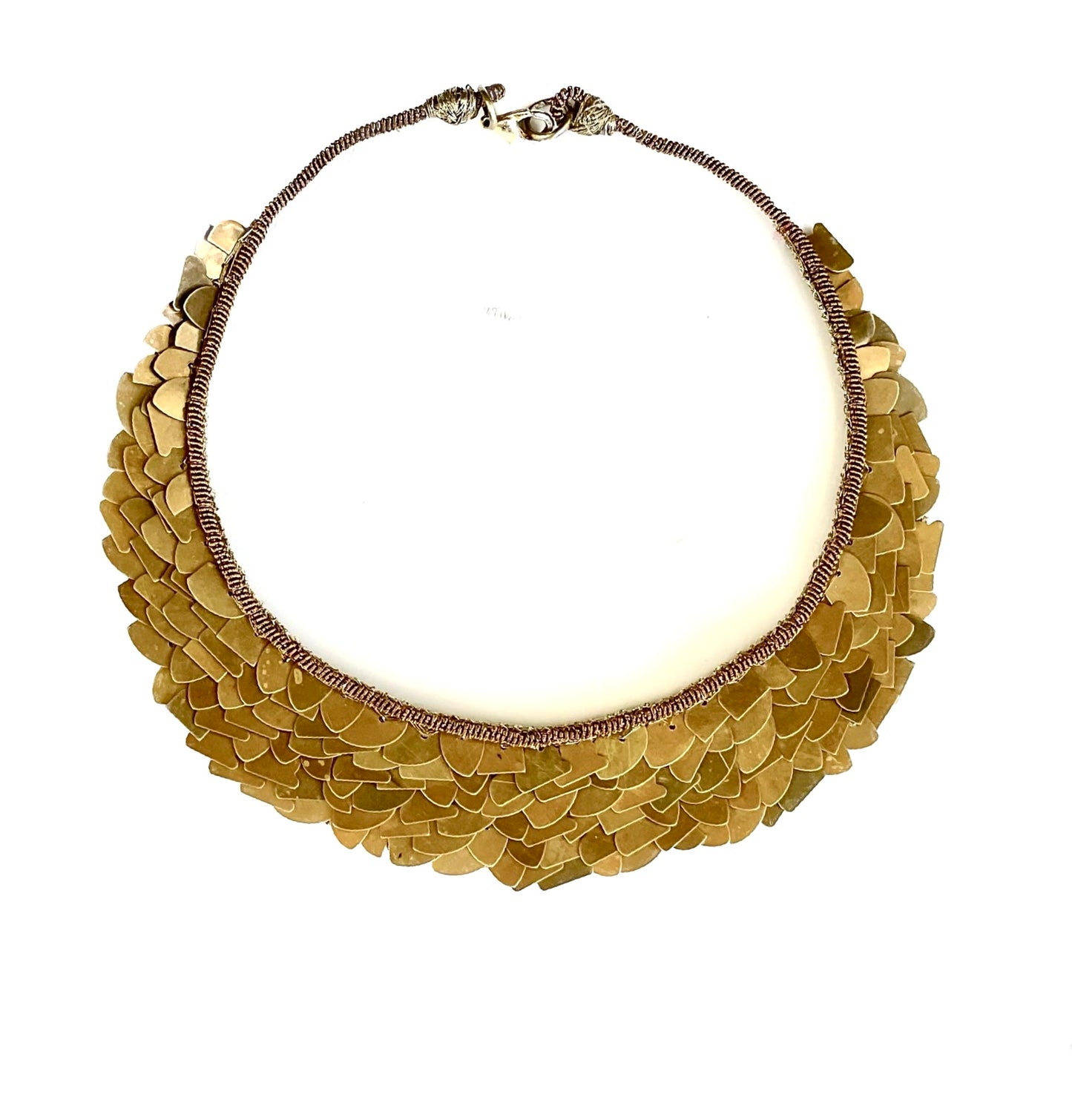 THE METAL SCALE NECKLACE