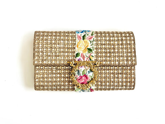 THE HEIRLOOM CLUTCH