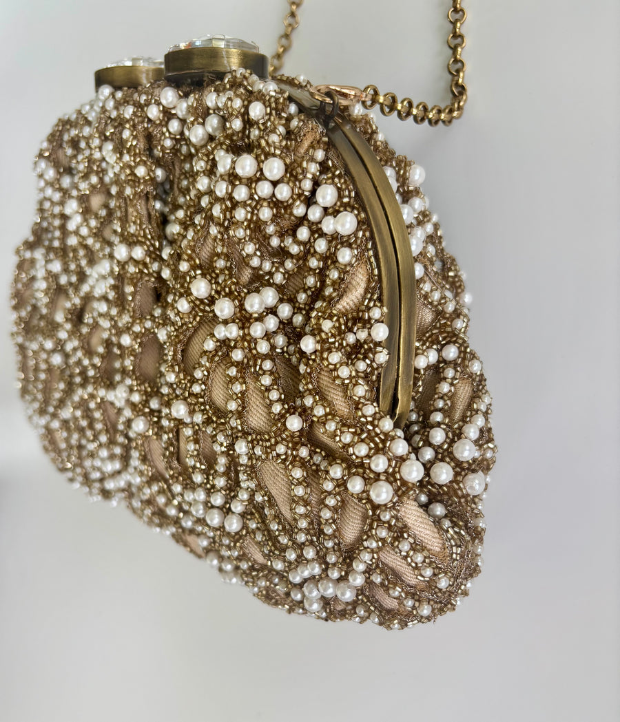 THE EMILL CLUTCH
