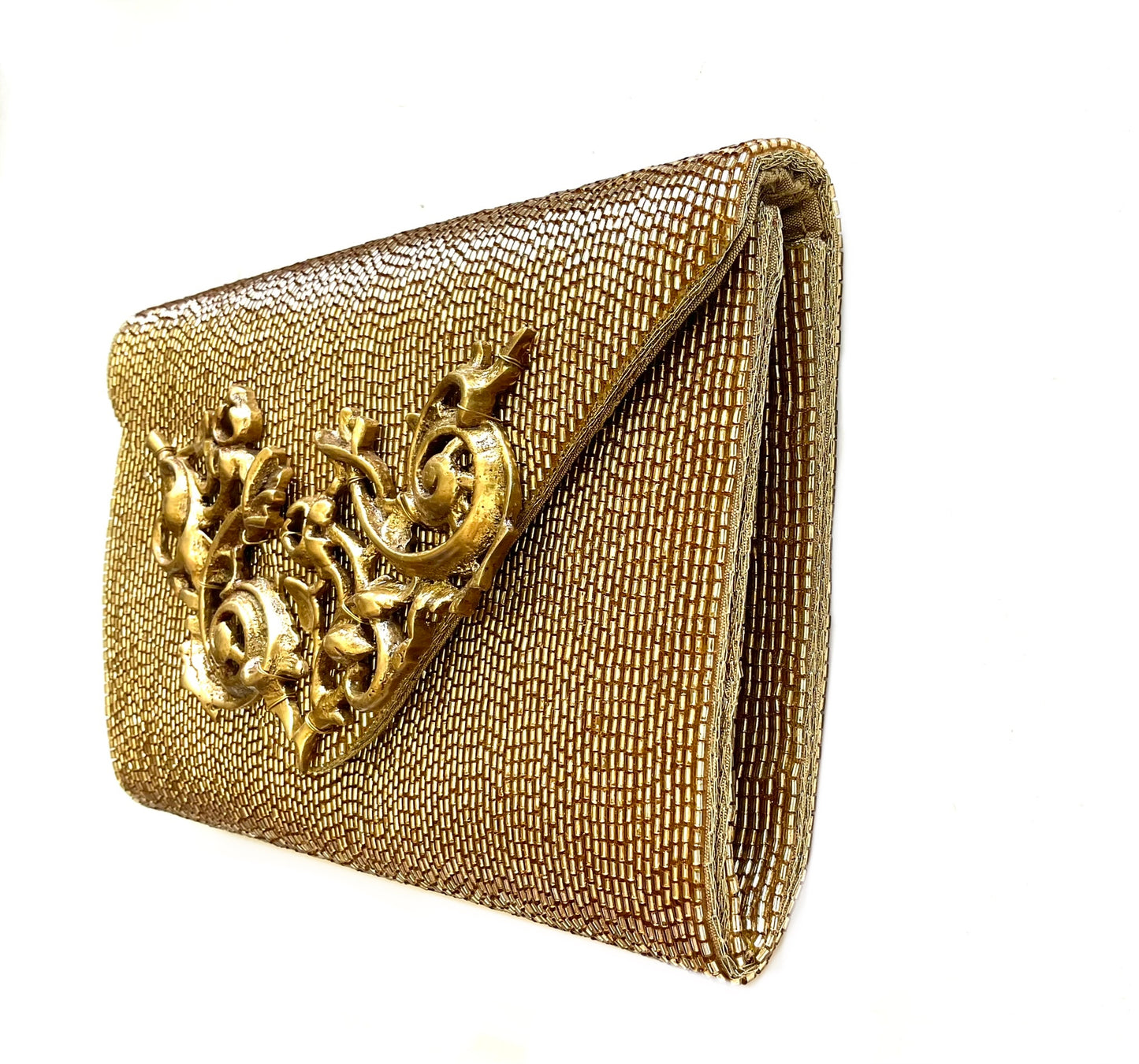 THE BEADED BAROQUE CLUTCH