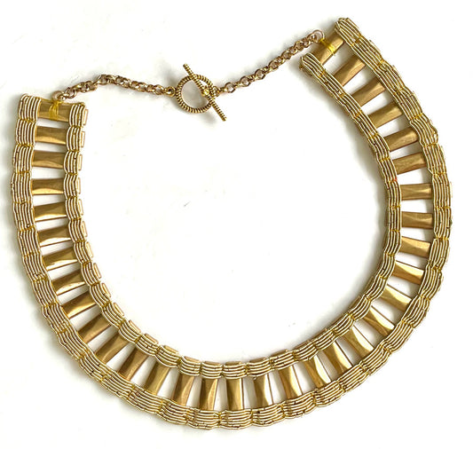THE ICARIA NECKLACE