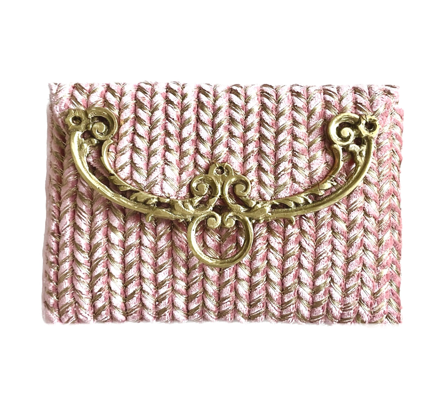 THE MAIA CLUTCH