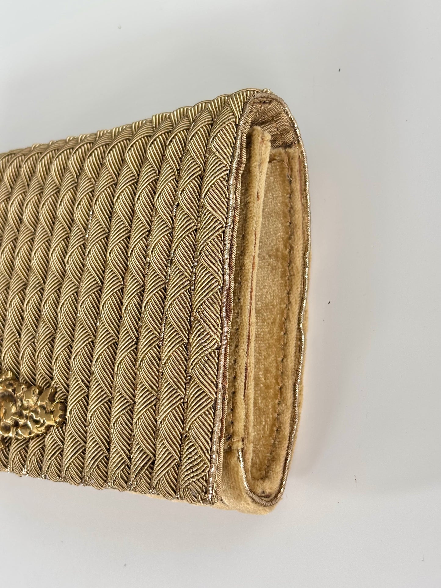 THE CORDA  CLUTCH