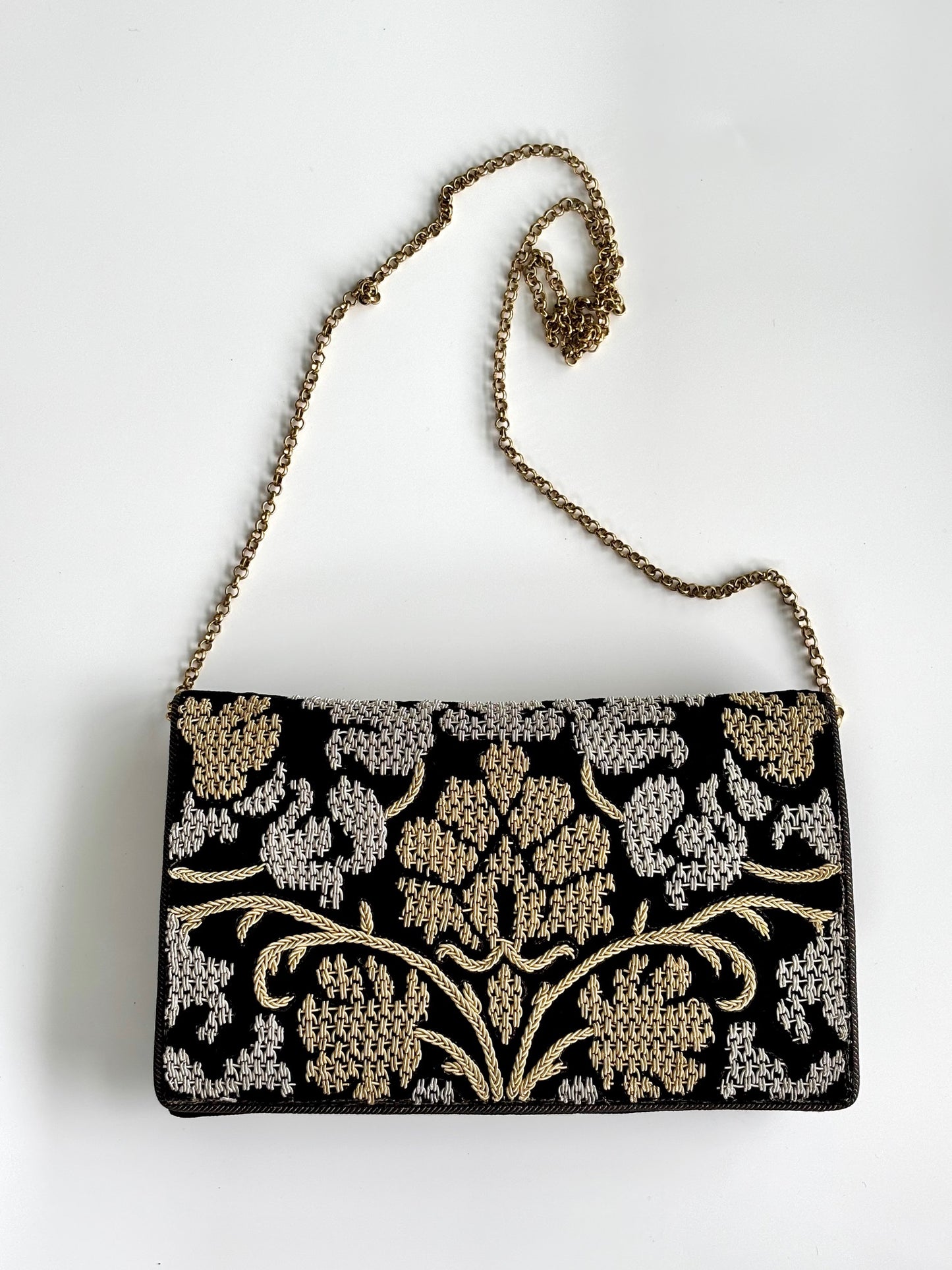 THE FIORELLA CLUTCH