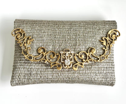 THE FIORA CLUTCH