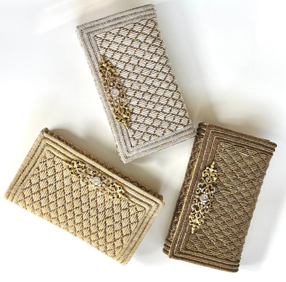 THE PIQUÉ CLUTCH