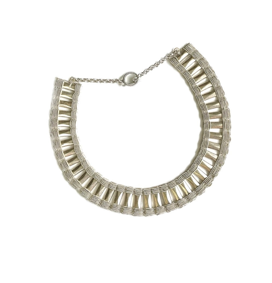 THE ICARIA NECKLACE