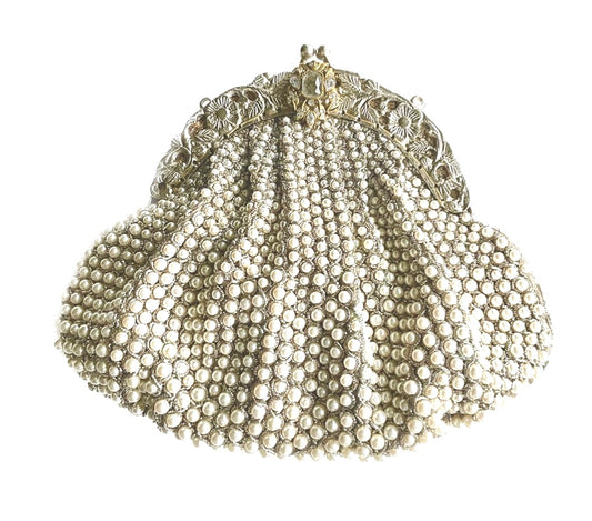 THE OYSTER POUCH
