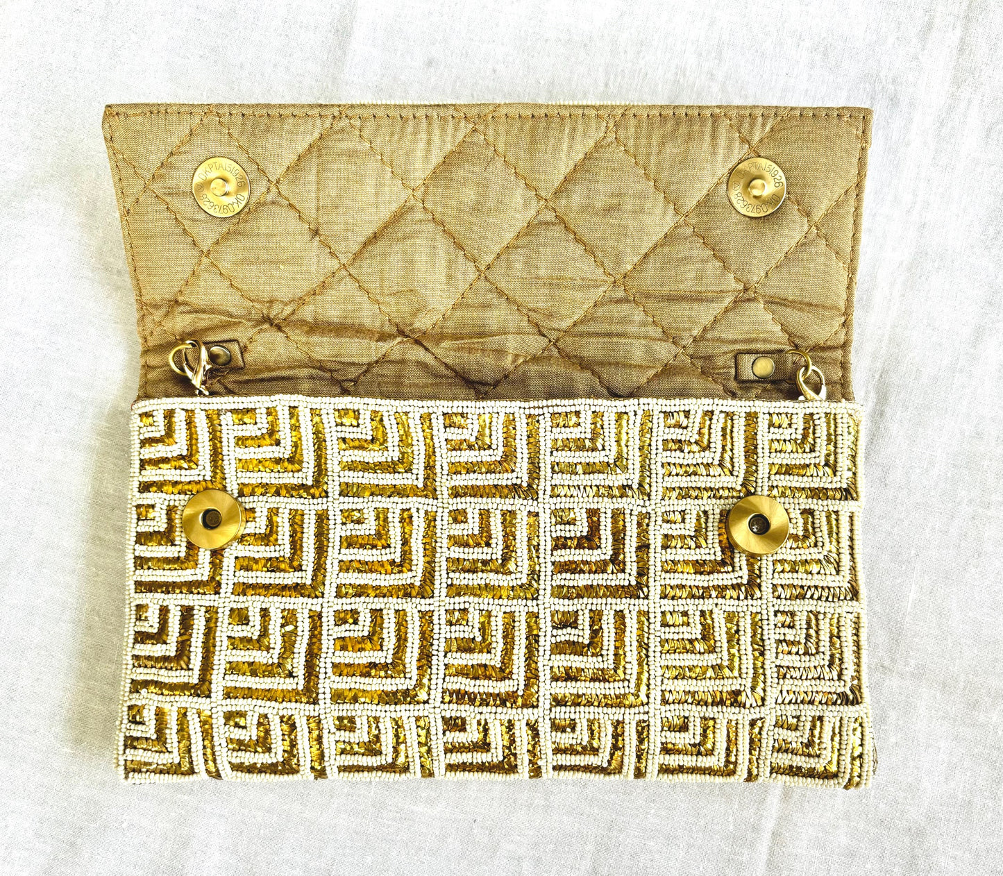THE GLAMAZON CLUTCH