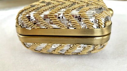 THE CHEVRON MINIAUDIERE