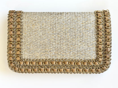 THE ENTRELLE CLUTCH