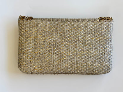 THE ENTRELLE CLUTCH