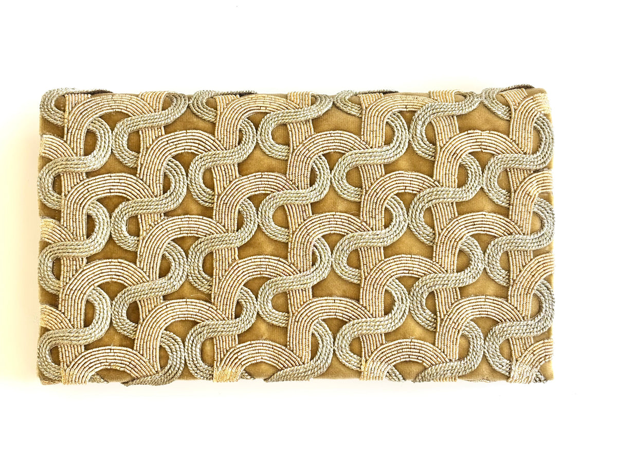 THE ASTORIA CLUTCH