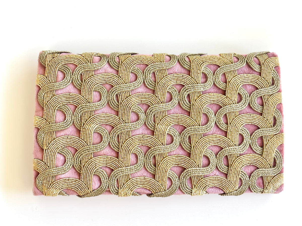 THE ASTORIA CLUTCH