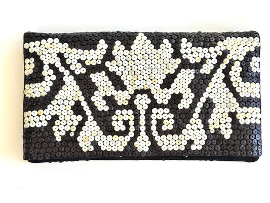 THE CALYPSO CLUTCH