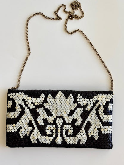 THE CALYPSO CLUTCH