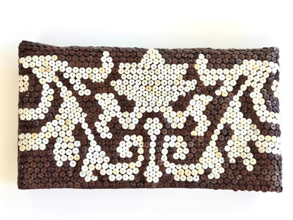 THE CALYPSO CLUTCH