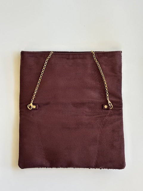 THE CALYPSO CLUTCH