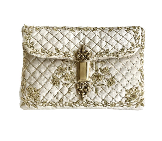 THE DELPHINE CLUTCH