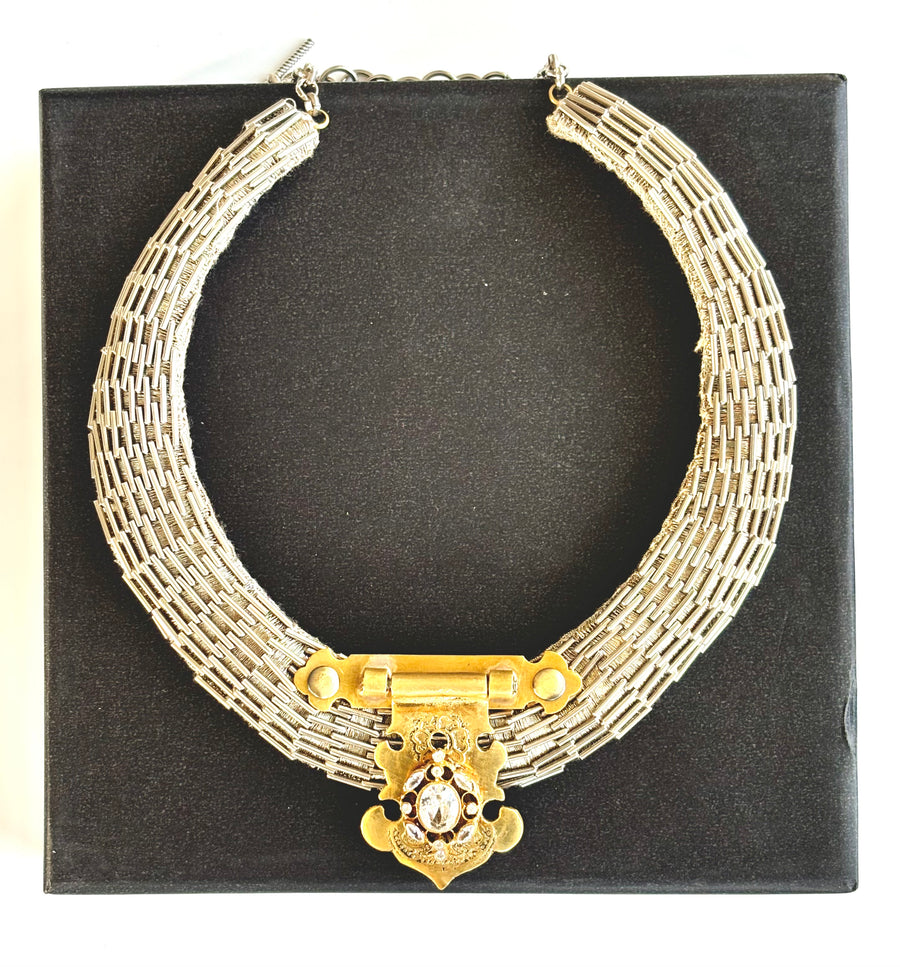 THE SALLI HASDI PENDANT NECKLACE