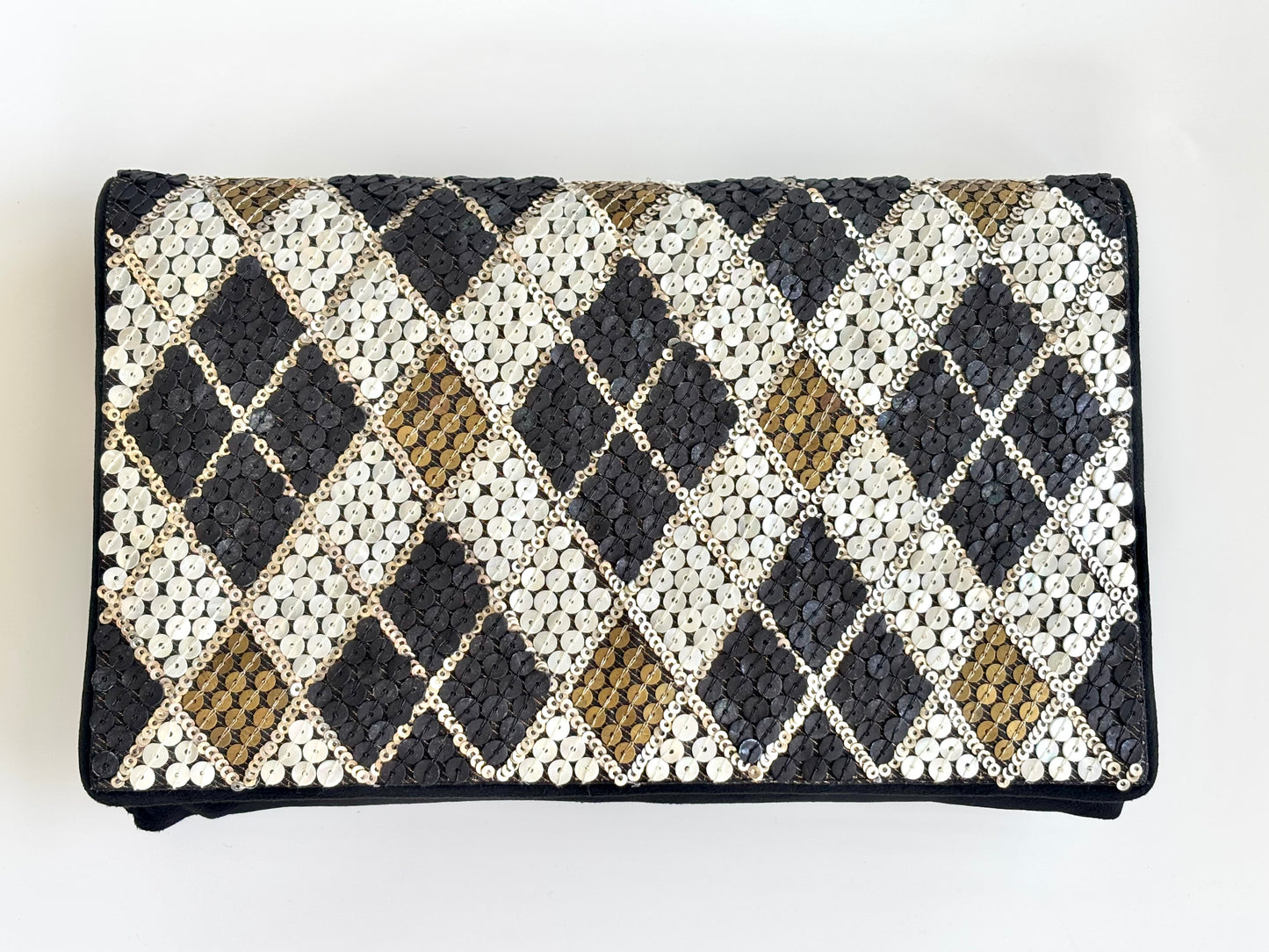 THE ARGYLE CLUTCH