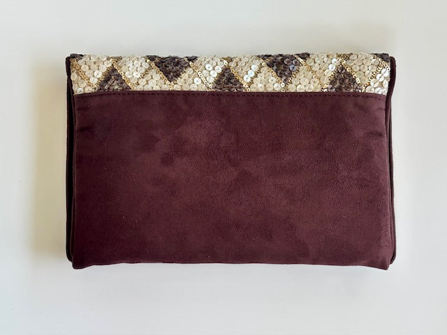 THE ARGYLE CLUTCH