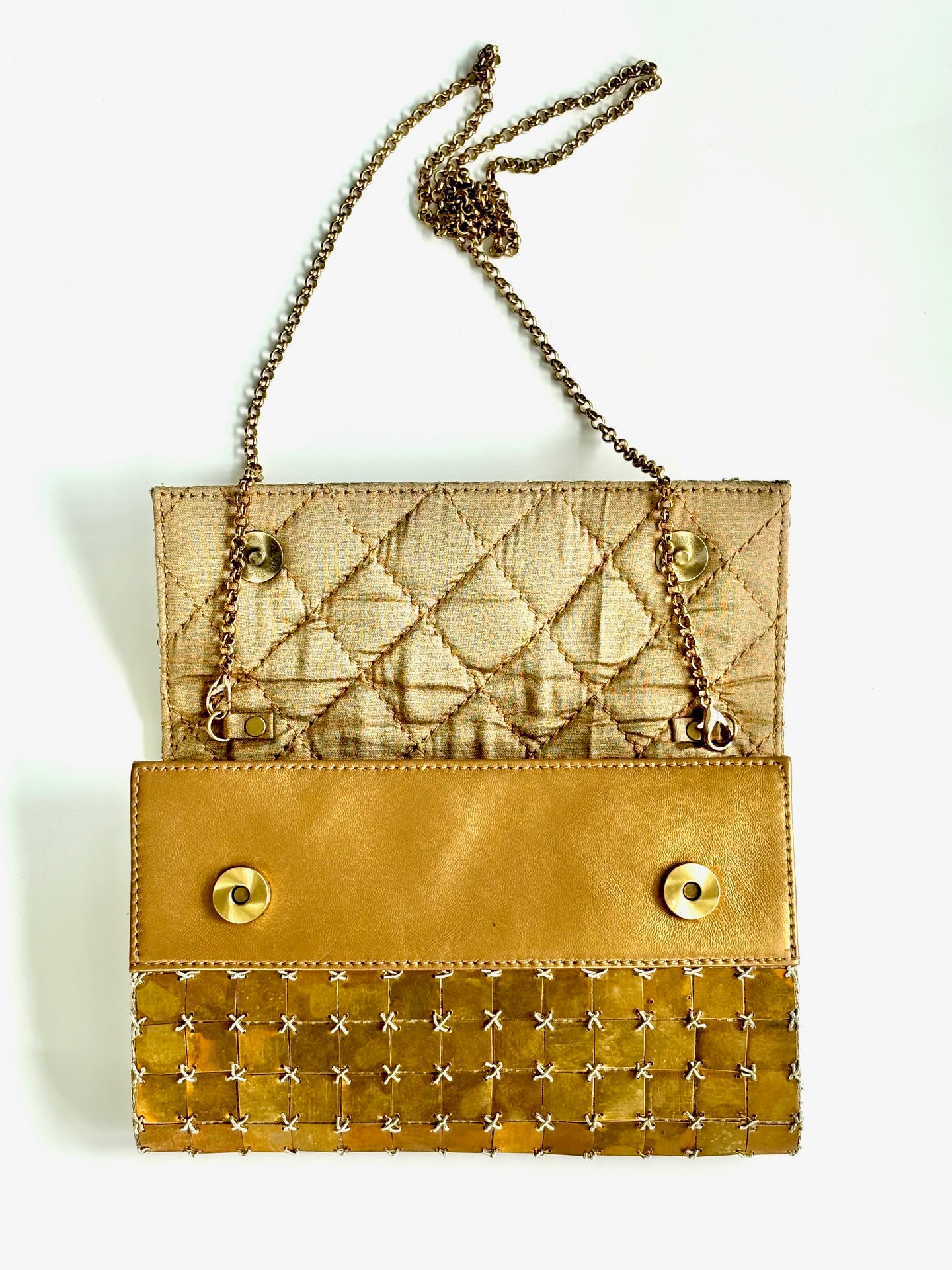 THE BURNT METAL CLUTCH