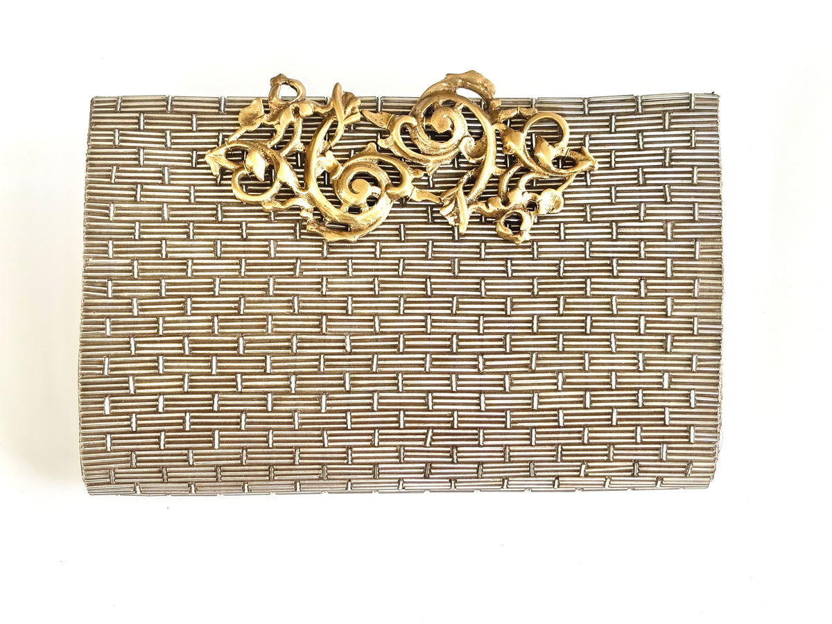 THE BRIQUE CLUTCH