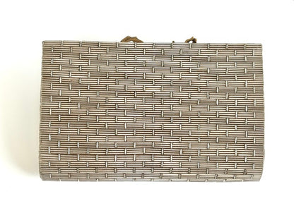 THE BRIQUE CLUTCH