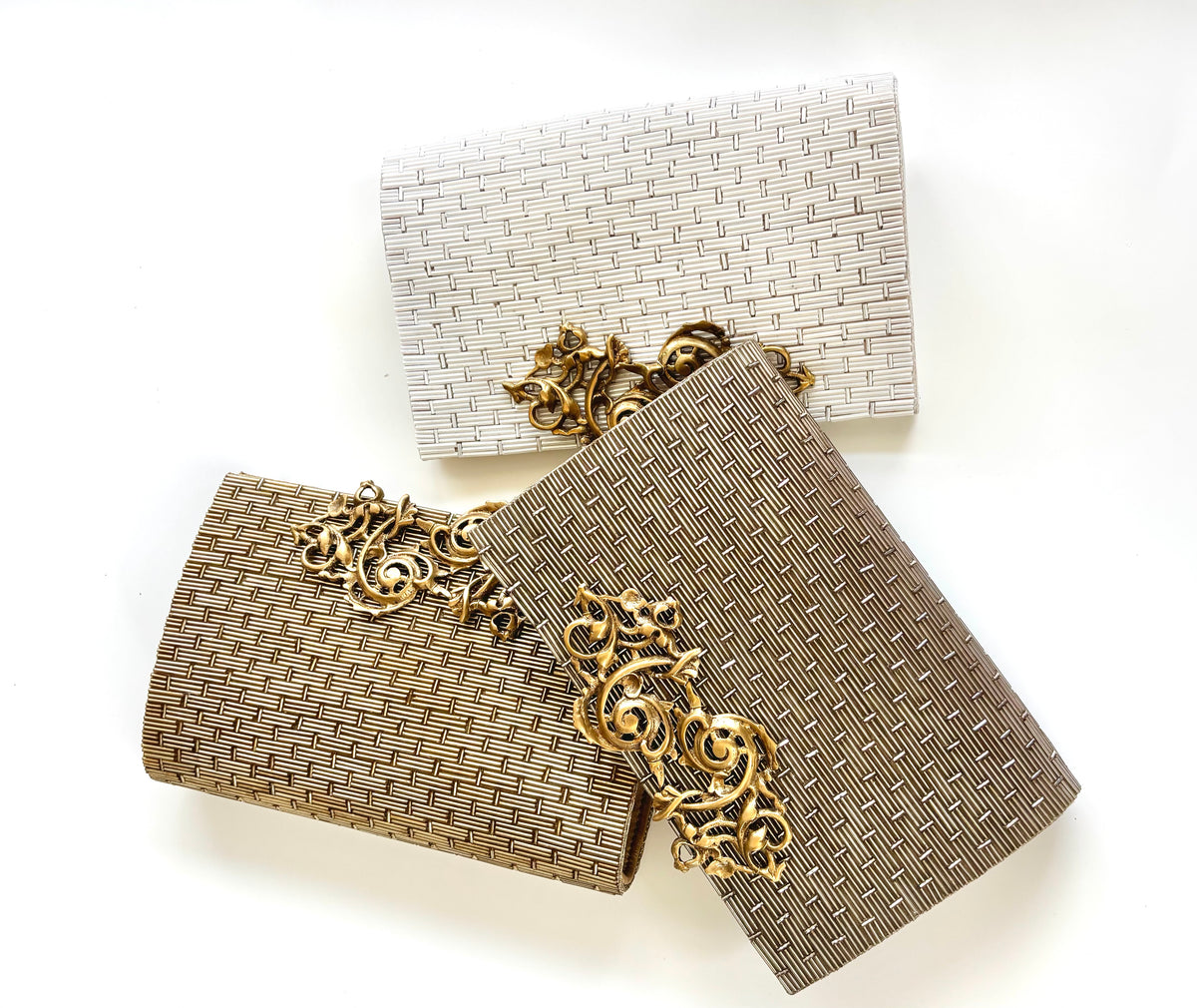 THE BRIQUE CLUTCH