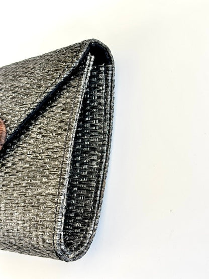 THE MADERA CLUTCH