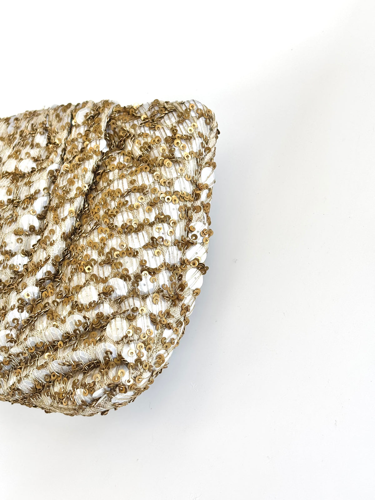THE SOLENNE CLUTCH