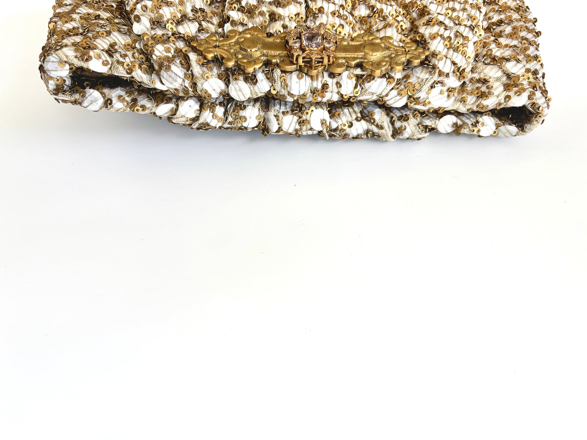 THE SOLENNE CLUTCH