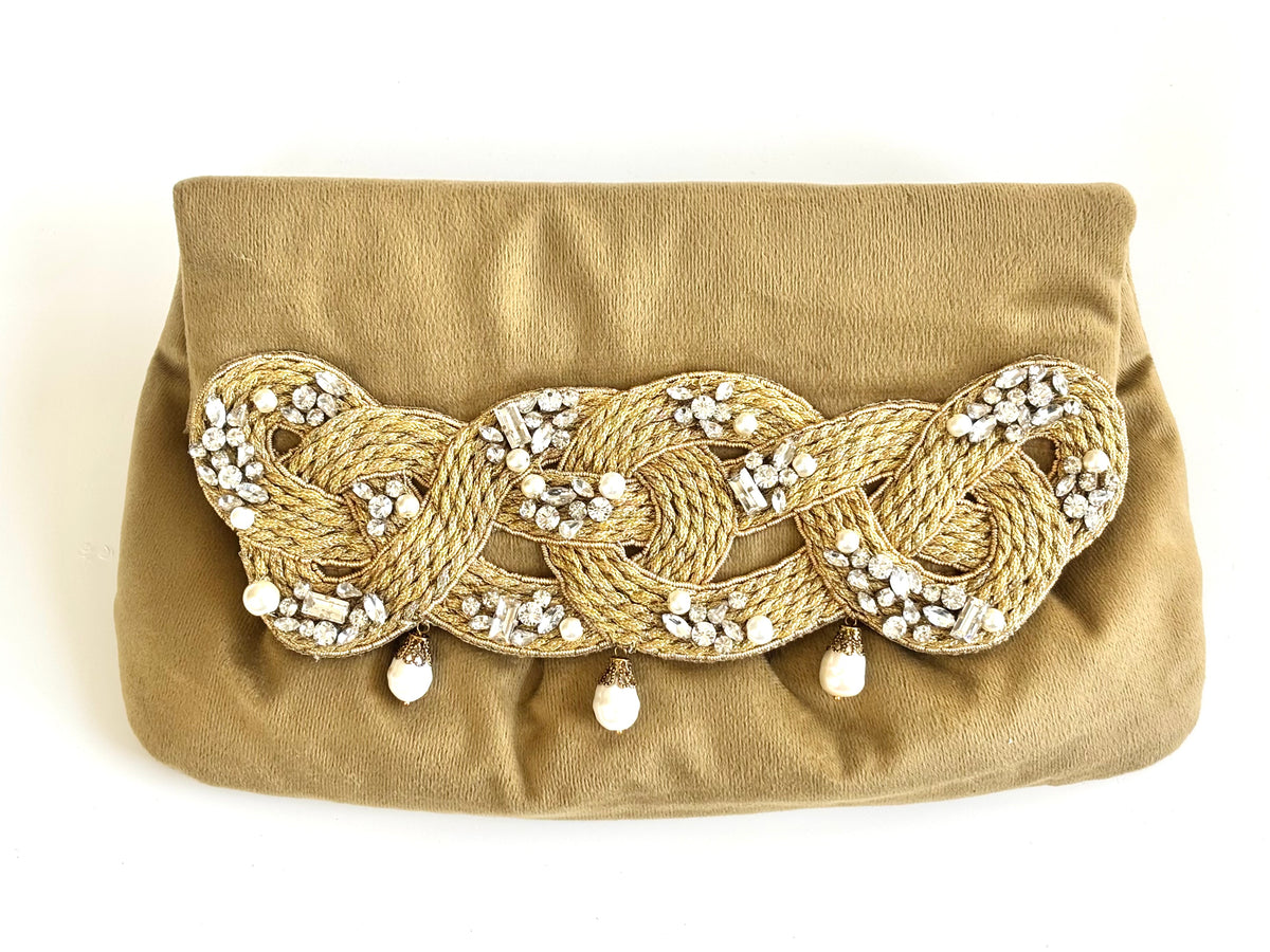 THE SERAPHINE CLUTCH