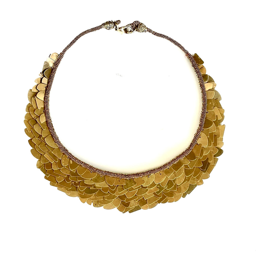THE METAL SCALE NECKLACE