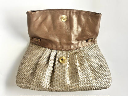 THE CAPRI CLUTCH