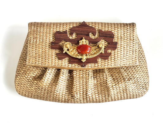 THE CAPRI CLUTCH