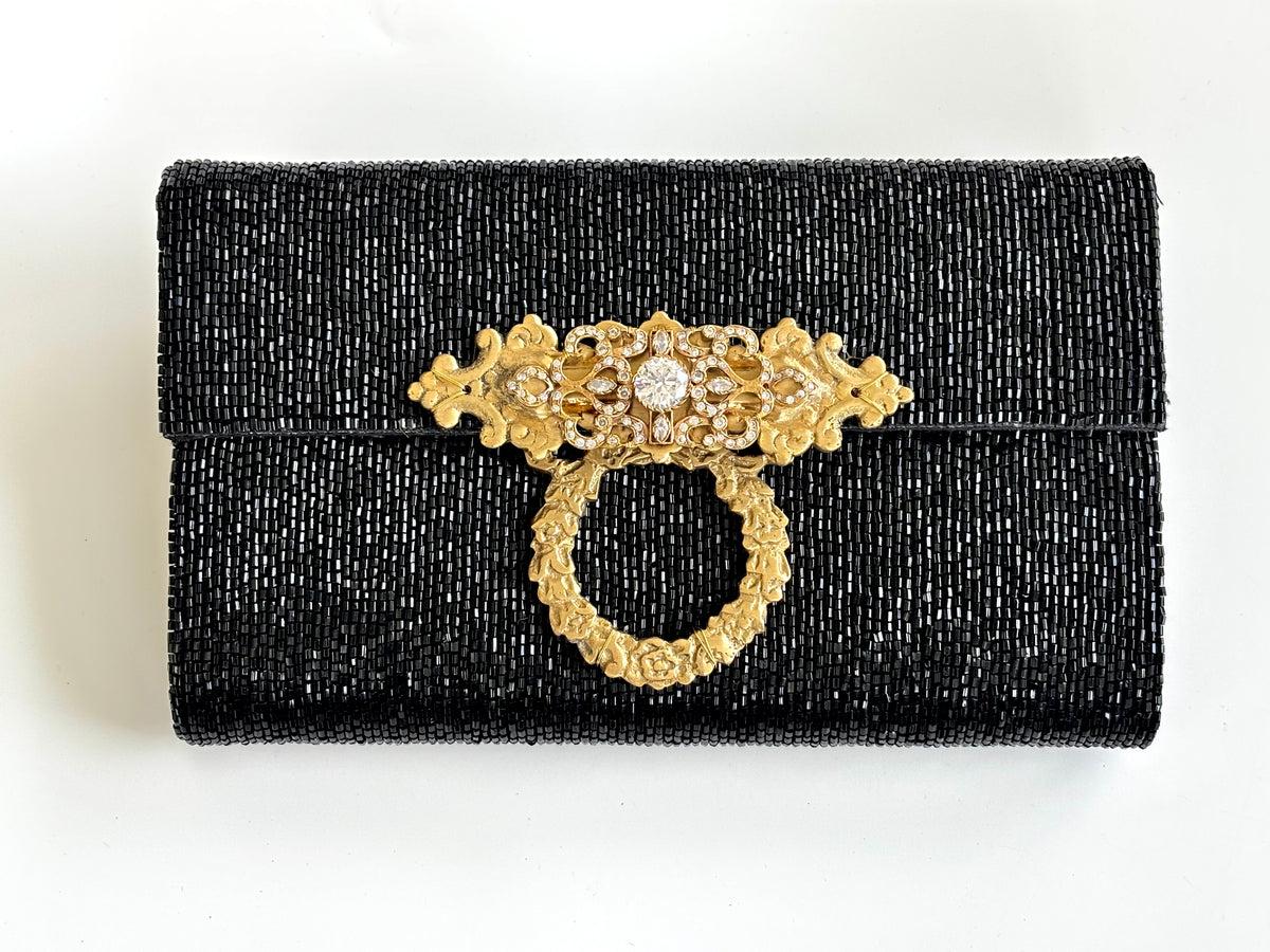 THE VERSAILLES LUXE CLUTCH