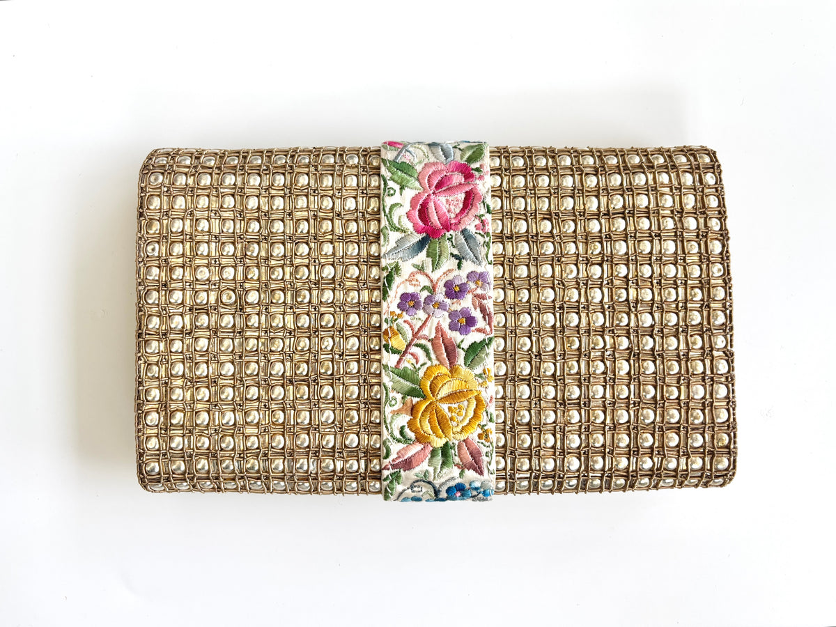 THE HEIRLOOM CLUTCH