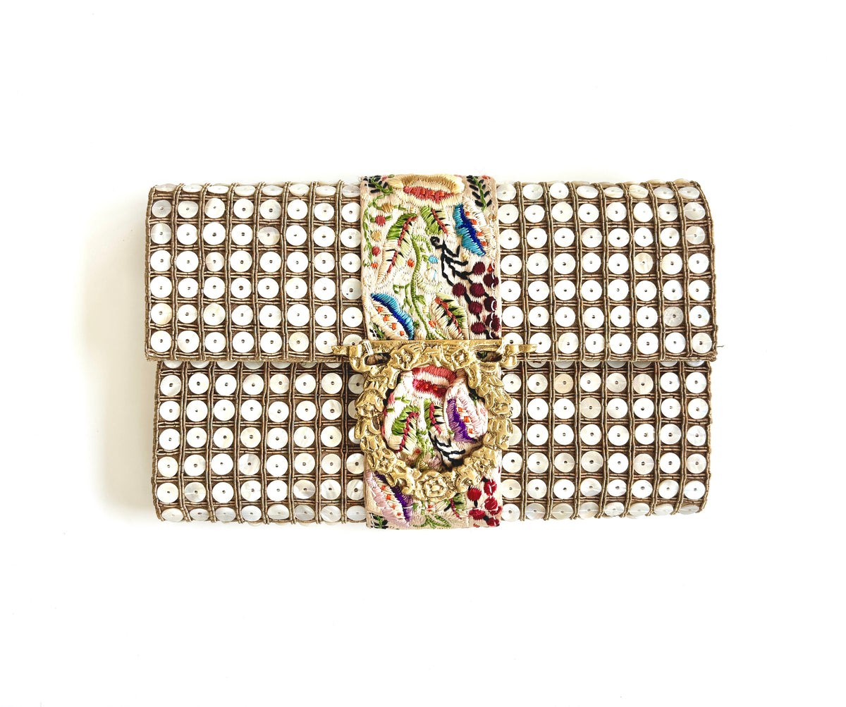 THE HEIRLOOM CLUTCH