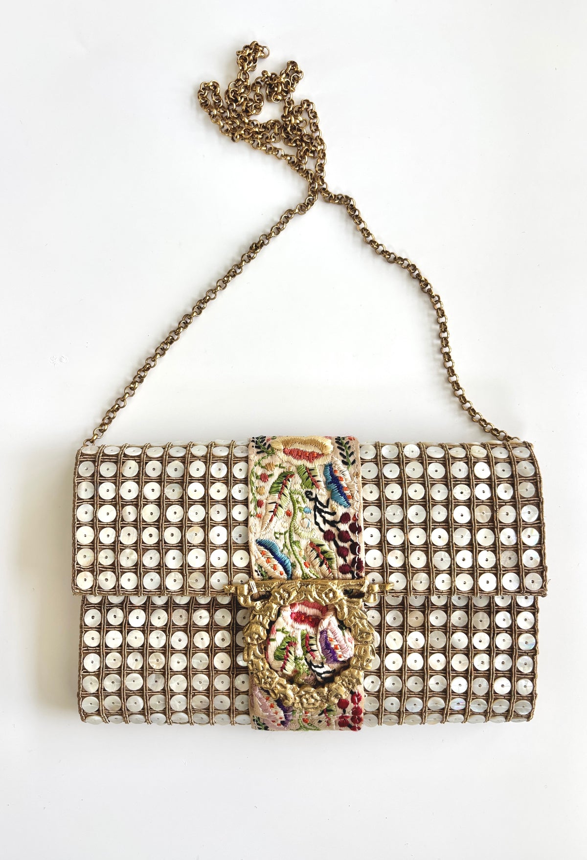 THE HEIRLOOM CLUTCH