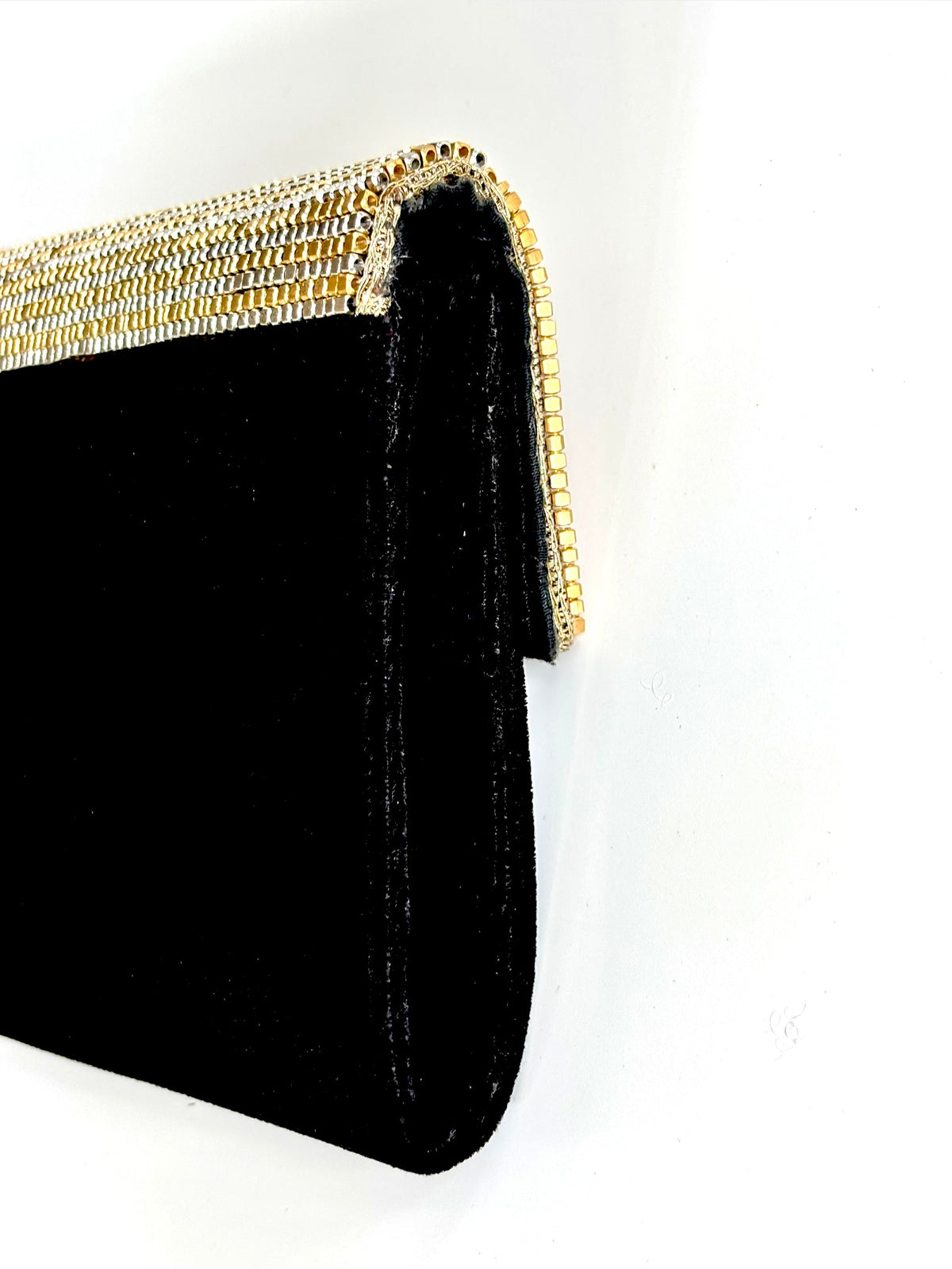 THE DECO TEMPLE CLUTCH