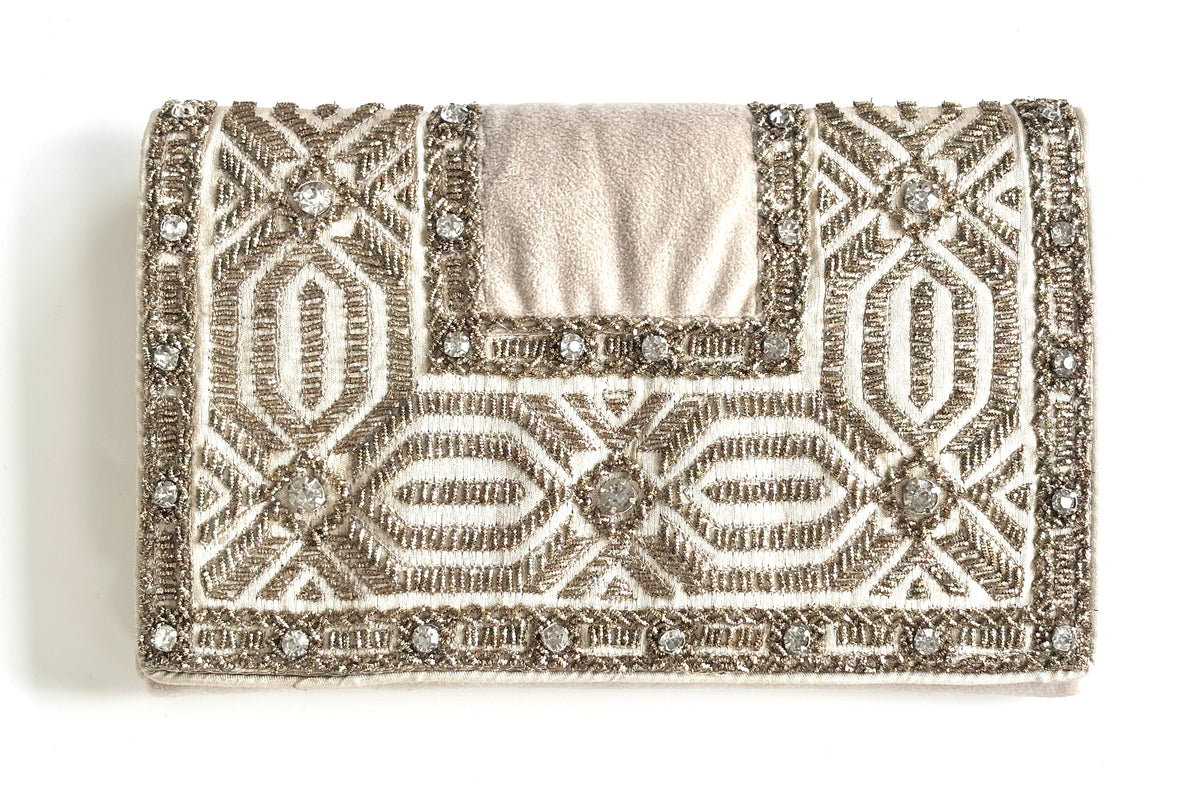 THE MEDICI CLUTCH
