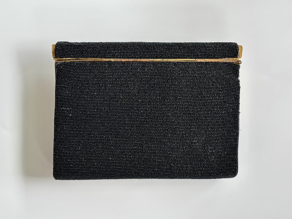 THE AUREA CLUTCH