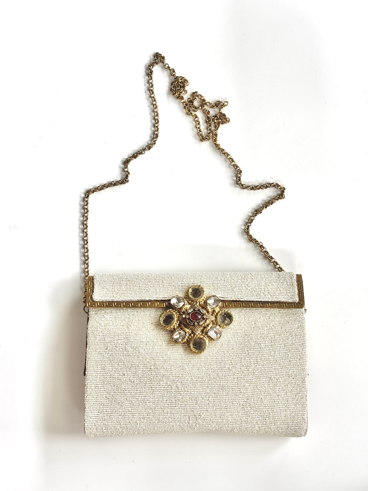 THE AUREA CLUTCH