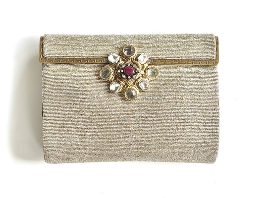 THE AUREA CLUTCH