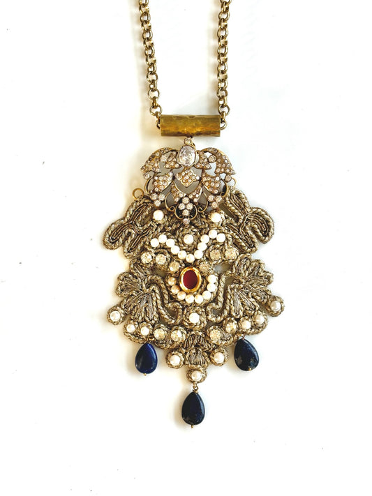 THE 'K' PENDENT NECKLACE