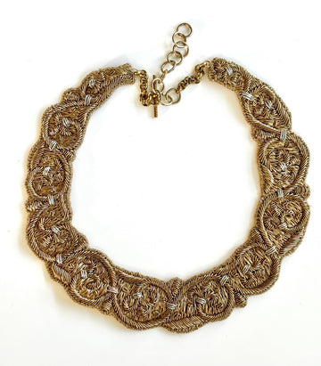 THE SCROLL NECKLACE