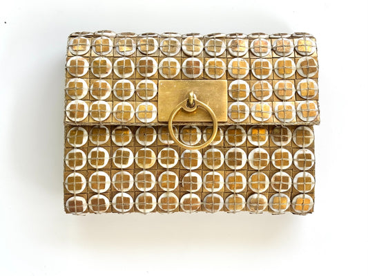 THE FORMA CLUTCH